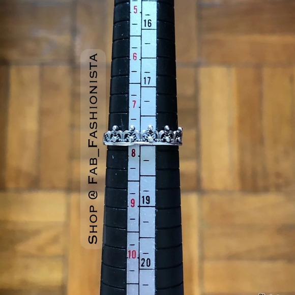 Sterling Silver Princess Crown ring size - Picture 7 of 7